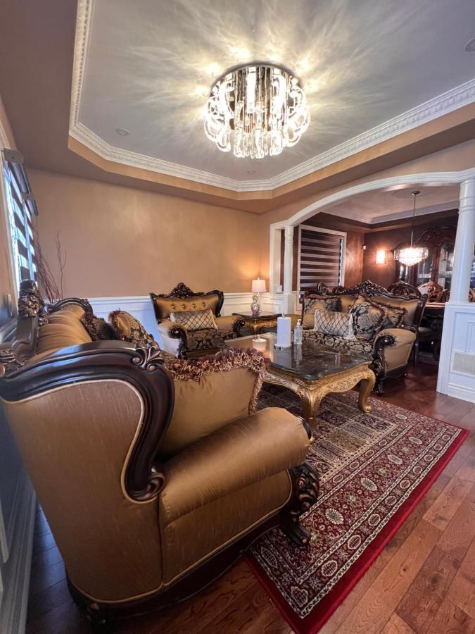 Spacious Detached In Brampton Ngoại thất bức ảnh