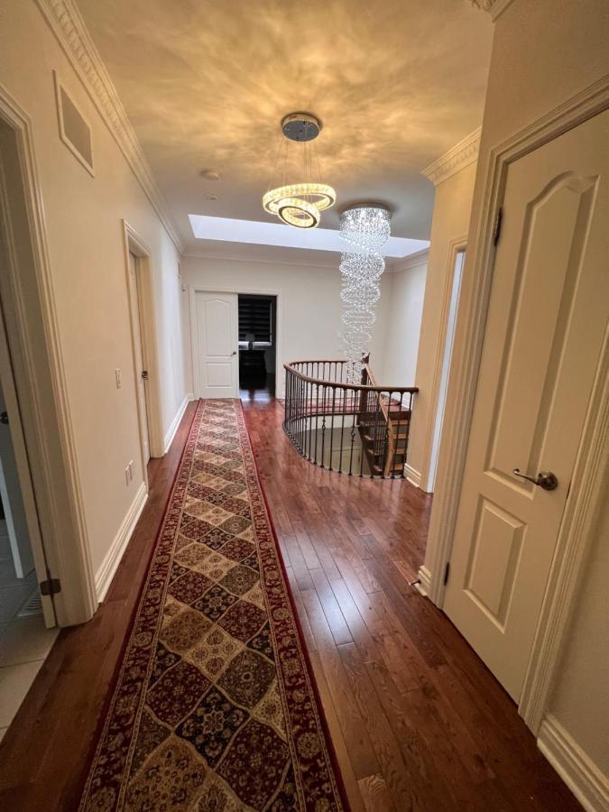 Spacious Detached In Brampton Ngoại thất bức ảnh